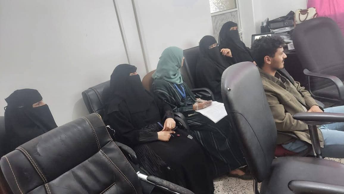 الوحدة التنفيذية تنظم دورة تدريبية حول تنظيم العمل الإداري والتحول الرقمي