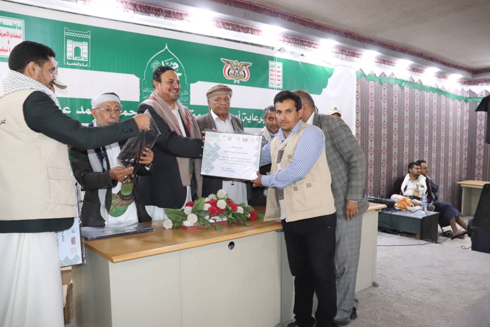 الوحدة التنفيذية حضور فاعل ميدانيا وتكريميا