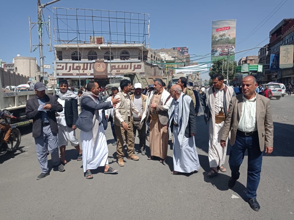 تفقد الأعمال الأسفلتية بشارع القيادة بأمانة العاصمة