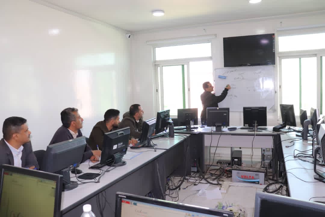 إفتتاح دورة تدريبية على برامج يمن سوفت لعدد من كوادر الوحدة التنفيذية