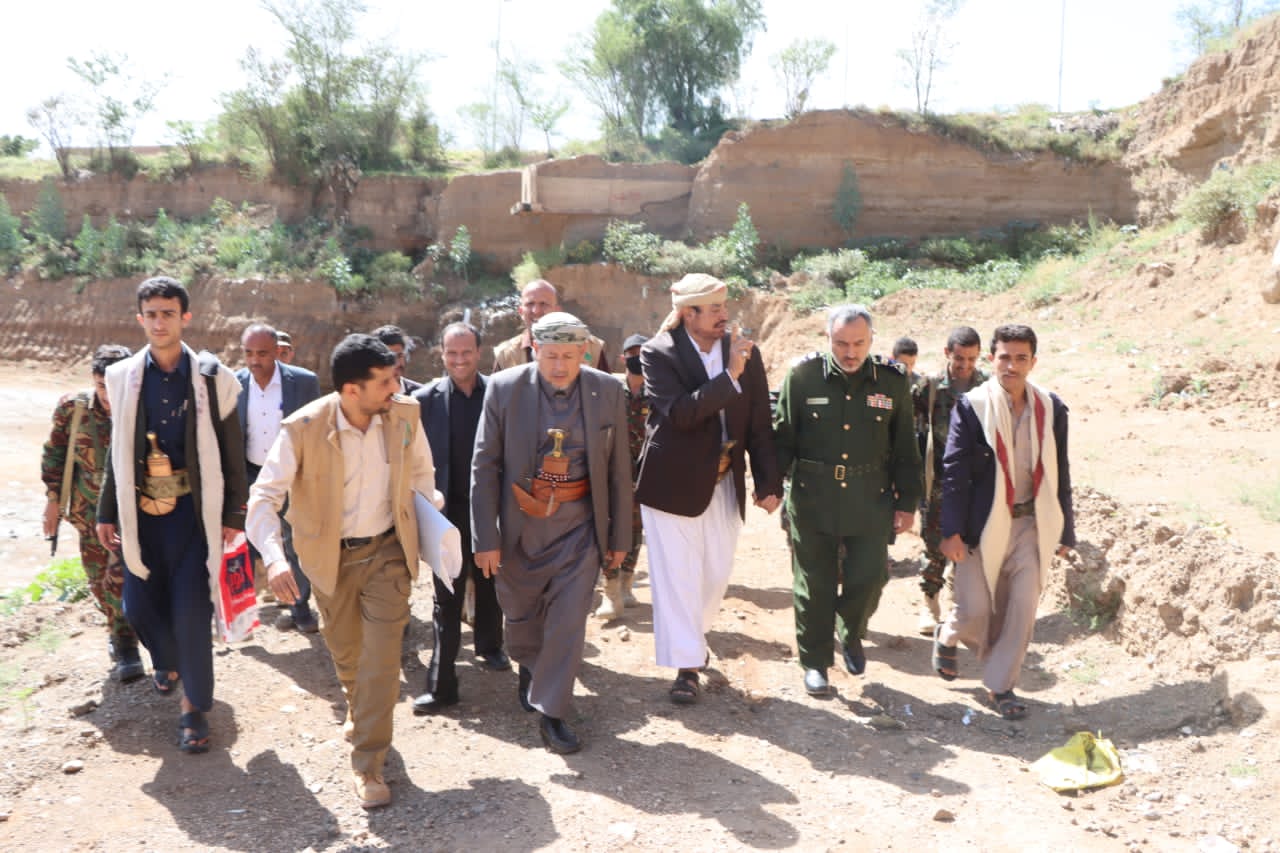 الحوثي والقيسي وعُباد يتفقدون مشاريع في أمانة العاصمة بتكلفة مليار و499 مليون ريال