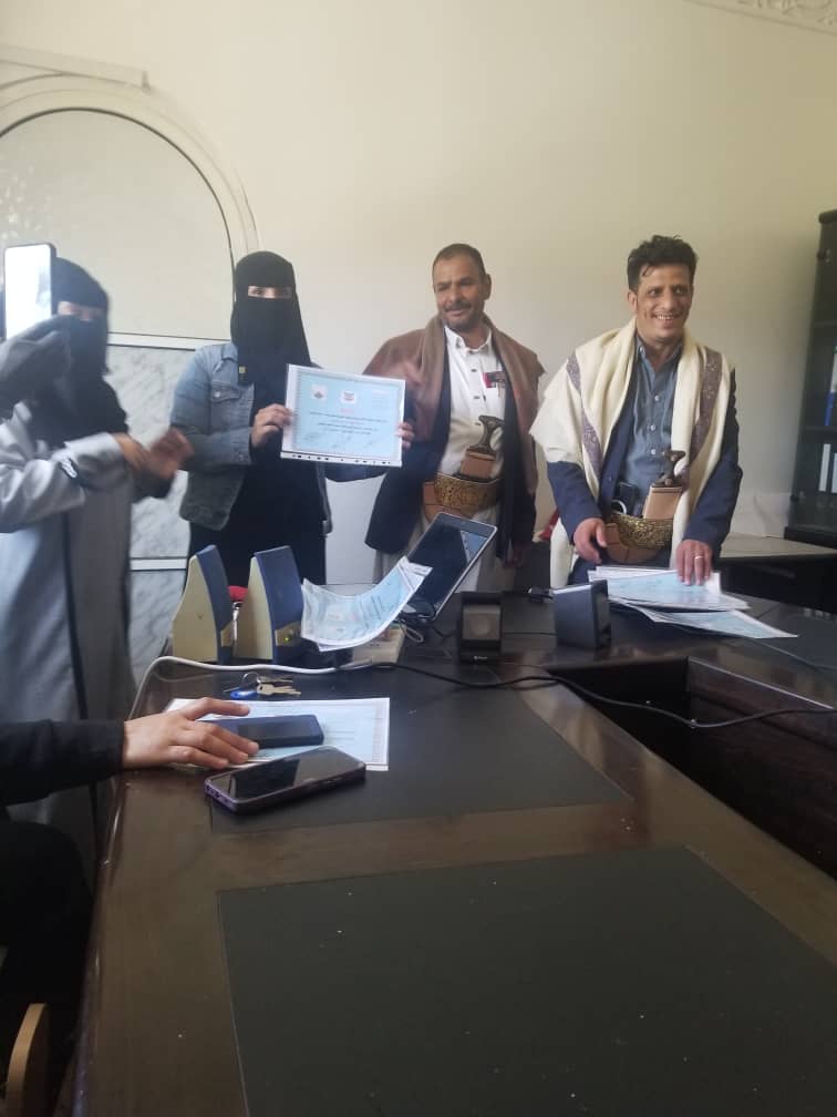 تكريم مدراء وموظفي الوحدة التنفيذية في دورة مدونة السلوك الوظيفي